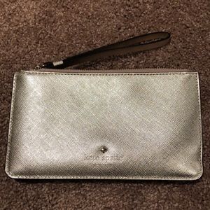 ♠️ Kate Spade Gold Wristlet